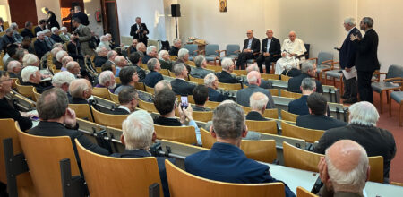 Papa Francesco incontra i gesuiti in Belgio